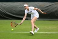 Rybakina at the 2024 Wimbledon. (Photo: Getty)